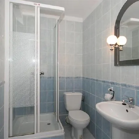 Kwatera prywatna Lora