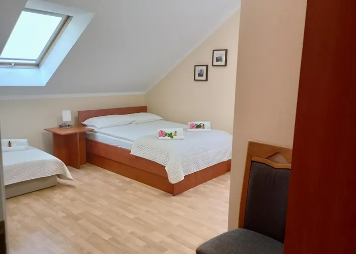 Lora Homestay szállás *