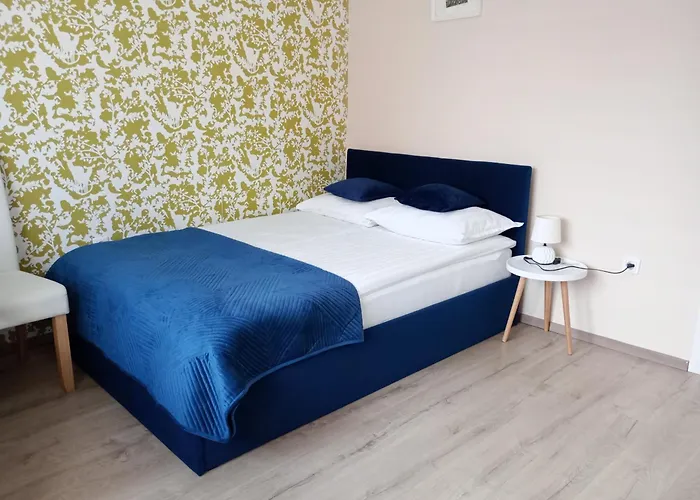Lora Homestay szállás *