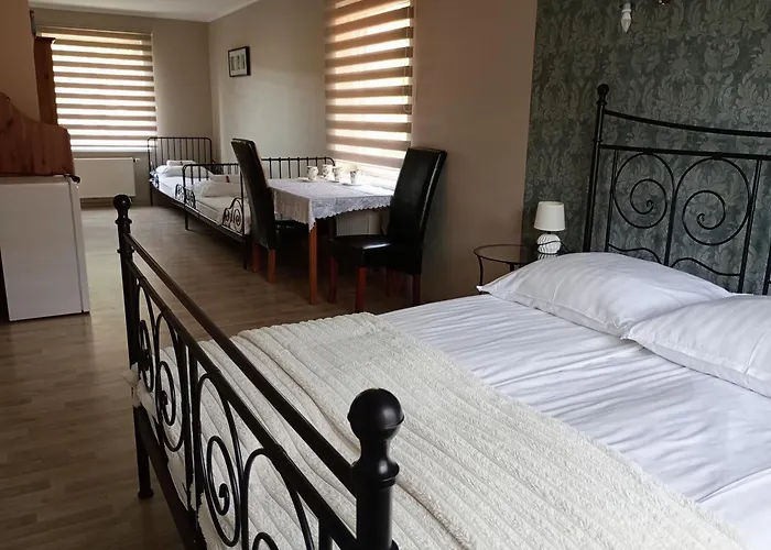 Lora Homestay szállás *